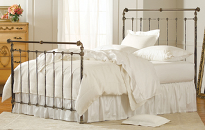 Iron & Brass Bed in vintage white with antique brass