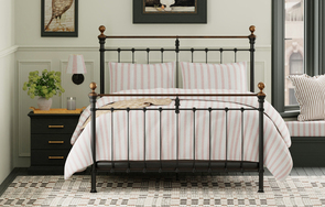 Newfield High Foot Bed in wrought iron with antique brass
